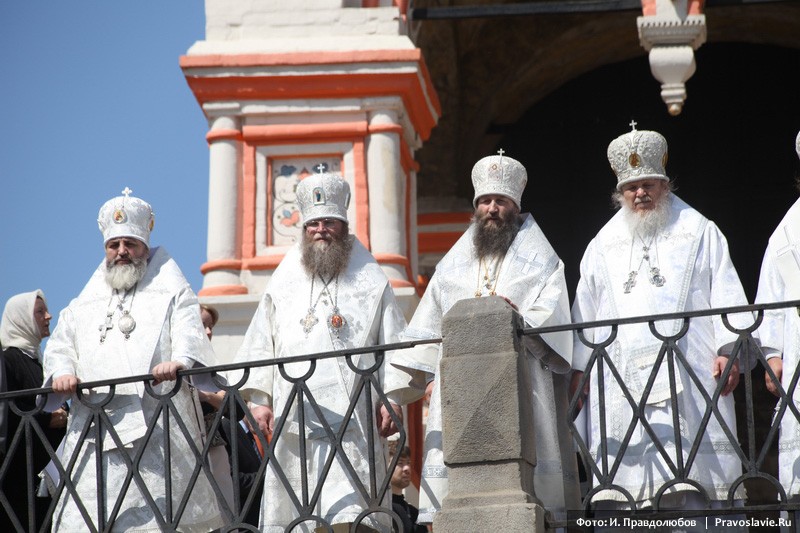 Народный молебен на Васильевском спуске 24 мая 2012 года.  Фото: Иван Правдолюбов / Православие.Ru