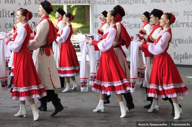 Выступление Кубанского казачьего хора. Фото: Иван Правдолюбов / Православие.Ru