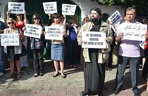 Демонстрация против сноса храма в Касабланке. 4 июня 2012