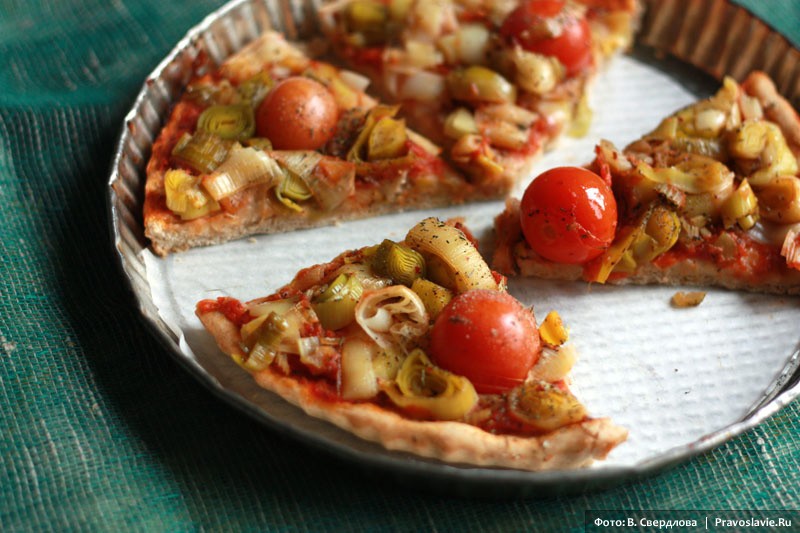 Пирог овощной открытый . Рецепт: Постные пироги «с собой»  Фото: Виктория Свердлова / Православие.Ru