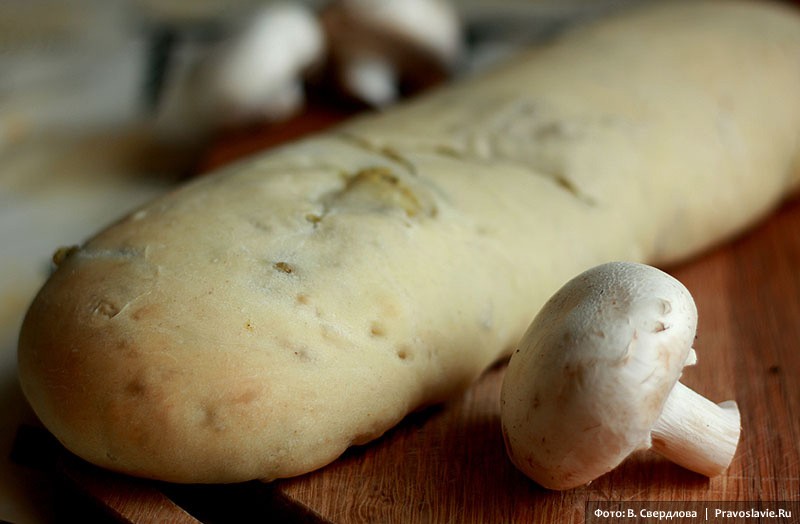 Рулет с картошкой и грибами . Рецепт: Постные пироги «с собой»  Фото: Виктория Свердлова / Православие.Ru
