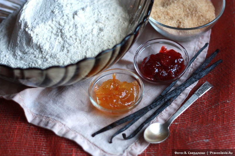 Трубочки с джемом. Ингридиенты. Рецепт: Постные праздники  Фото: Виктория Свердлова / Православие.Ru