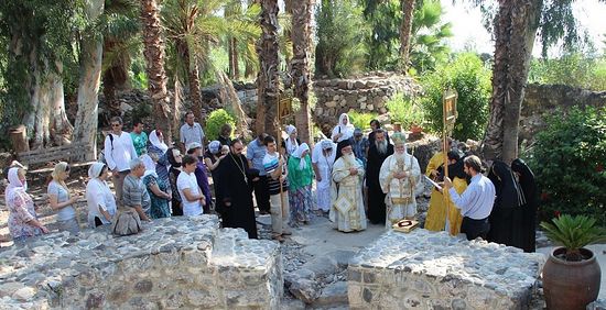 Молебен у источника Марии Магдалины