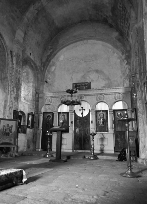 Монастырь Джумати .  В 1920-е годы золотую икону святого Георгия, на которой он был изображен в полный рост с копьем, иъзяли…и переплавили...  