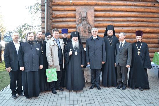 В Петушках открыли мемориальный комплекс памяти священноисповедника Афанасия (Сахарова)