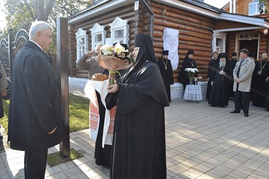 В церемонии открытия комплекса приняли участие архиепископ Владимирский и Суздальский Евлогий, губернатор Владимирской области Н.В. Виноградов, представители администрации города Петушки, духовенство.