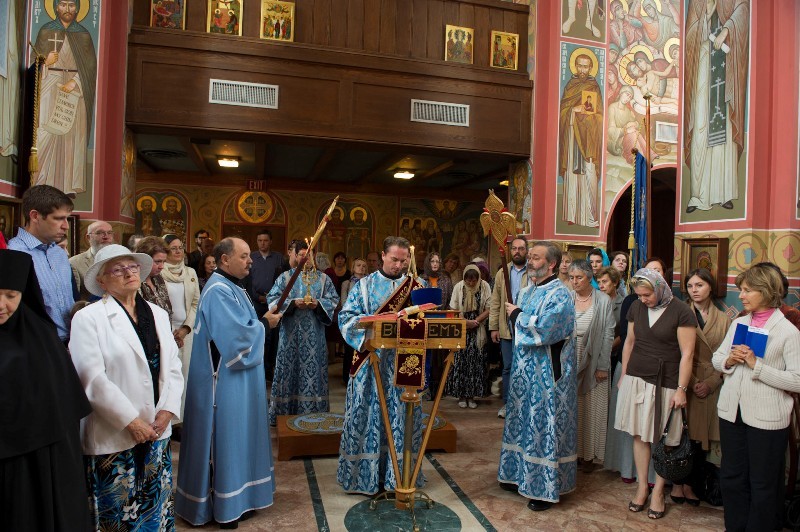 Два православных богослужения в Вашингтоне.  Фото: М. Родионов / Православие.Ru