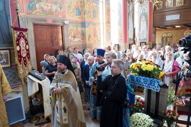 Два православных богослужения в Вашингтоне.  Фото: М. Родионов / Православие.Ru