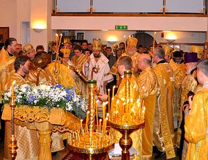 Главным событием празднования стала Божественная литургия в Успенском кафедральном соборе Сурожской епархии