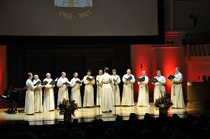  В рамках празднования юбилея в Лондоне состоялся концерт хора московского Данилова монастыря. 