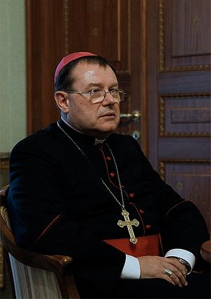 Глава российских католиков Паоло Пецци выражает поддержку Русской церкви в связи с "горьким поношением и поруганием"/фото: mospat.ru