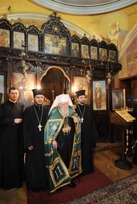 Молебен в Синодальной часовне. Фото: Патриархия.Ru