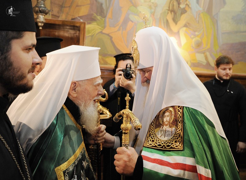 Встреча двух Патриархов. Фото: Патриархия.Ru