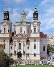 Собор свт. Николая на Староместской площади в Праге