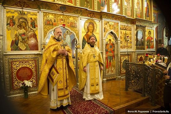 Archpriest Victor Potapov and Archimandrite Tikhon. Photo: Mikhail Rodionov/Pravoslavie.ru