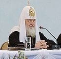 Патриарх Кирилл призвал готовить приходских молодежных лидеров в системе духовного образования