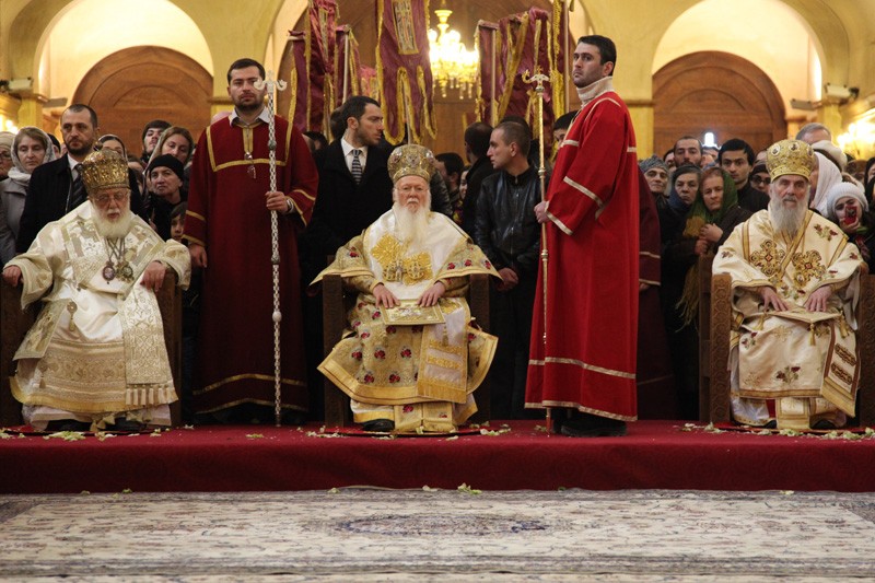 Патриархи Грузинский Илия II, Константинопольский Варфоломей и Сербский Ириней. Фото: Заза Мамулашвили
