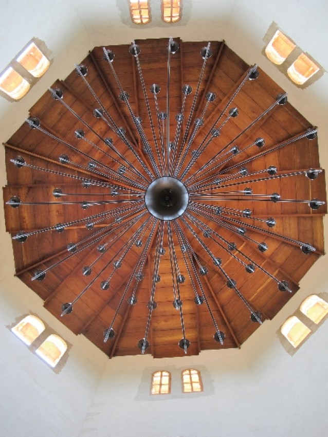 Паникадило. Вид снизу