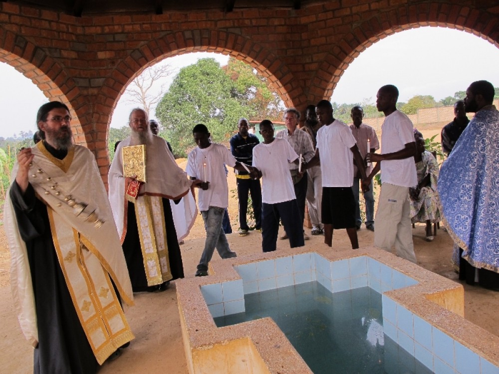 «Елицы во Христа крестистеся, во Христа облекостеся». Крещение в церкви cв. Ирины, Долизи.