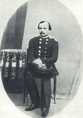 Ф.М. Достоевский в форме унтер-офицера. Фотография. 1858 г.