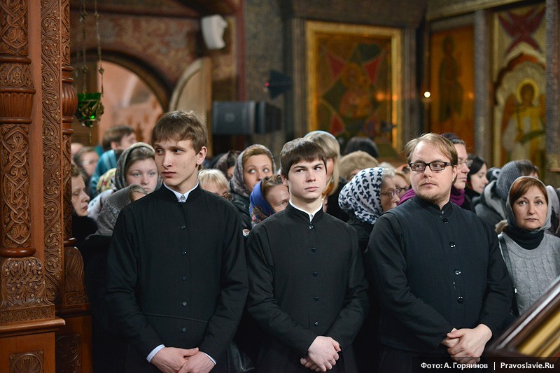 В ожидании Святейшего. Фото: А. Горяинов / Православие.Ru