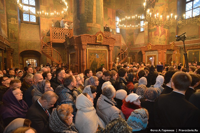 Патриаршая служба в Сретенском монастыре накануне недели Торжества Православия.  Фото: А. Горяинов / Православие.Ru