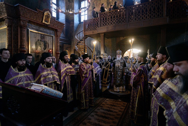 Патриаршая служба в Сретенском монастыре накануне недели Торжества Православия.  Фото: К. Новотарский / Патриархия.Ru