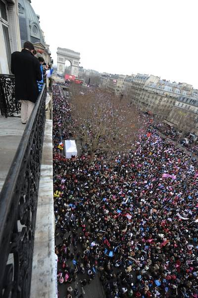 Photo from balcony from which LSN reporter Jeanne Smits observed the march/Jeanne Smits/LifeSiteNews 