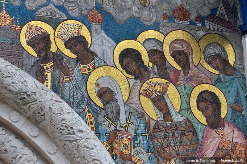 Феодоровский храм в Царском селе. Внешние фрески. Фото: А.Горяинов / Православие.Ru