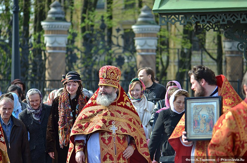 Пасхальное богослужение в Спасе на Крови.  Фото: А.Горяинов / Православие.Ru