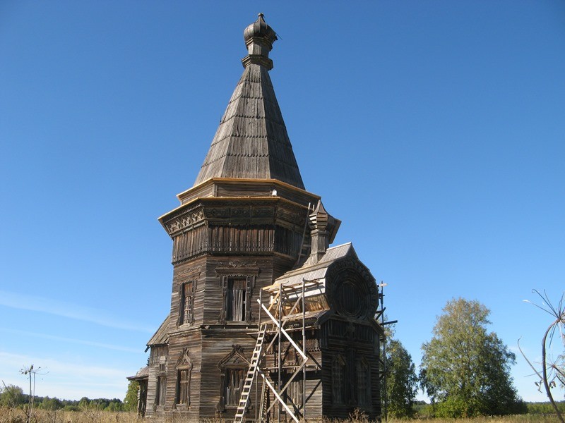 Красная Ляга. Сретенско-Михайловский храм, 1655 г.