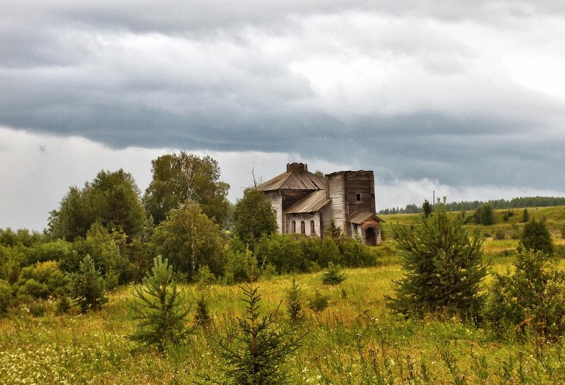 Окуловская. Церковь святителей Афанасия и Кирилла, патриархов Александрийских, 1878 г.