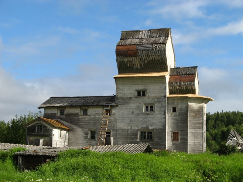 Пустынька. Храм Благовещения Божьей Матери, 1719 г.