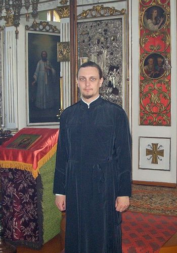 Священник Вячеслав Дмитриев.