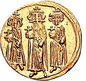 Монета, на которой изображены Ираклий I и его сыновья: Константин III и Ираклон