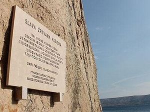 Спомен-плоча на острву Пагу