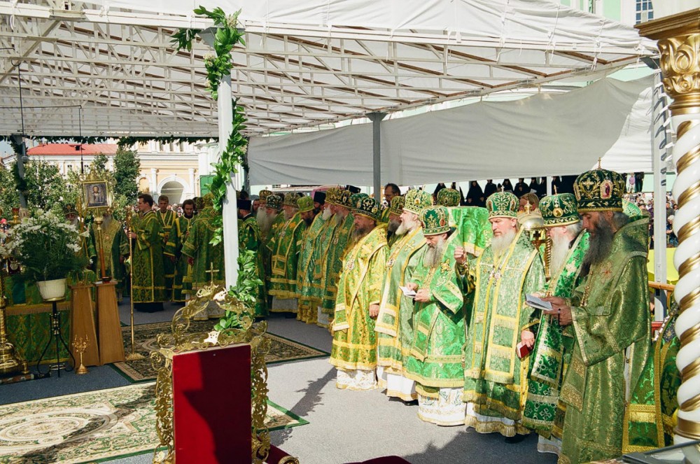 The Solemnities in Sarov and Diveyevo: 1903 and 2003