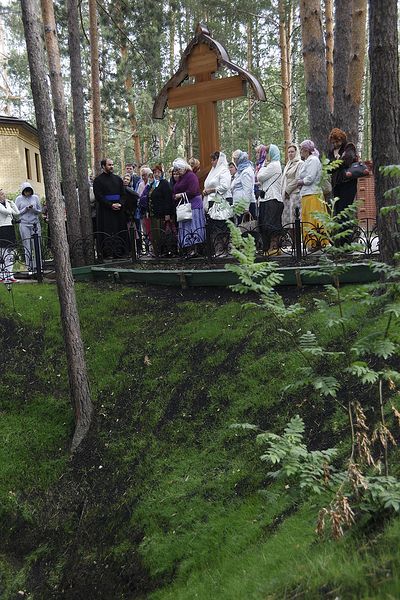 Участники благотворительной акции на месте убийства Елизаветы Федоровны