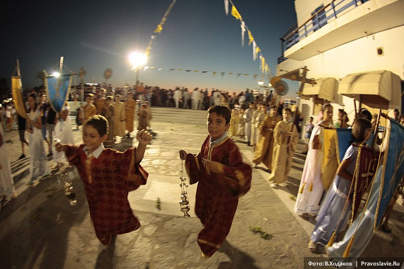 Как на острове Парос отмечают Успение.  Фото: В. Ходаков / Православие.Ru
