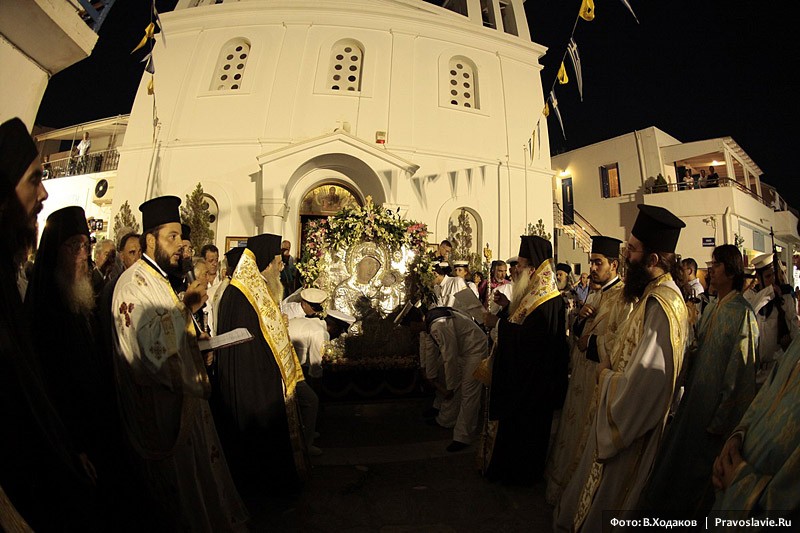 Как на острове Парос отмечают Успение. Фото: В. Ходаков / Православие.Ru