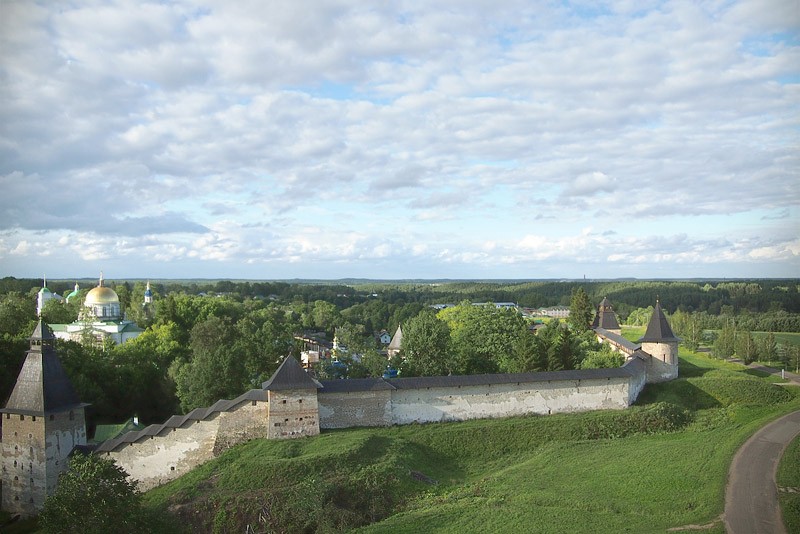 Свято-Успенский Псково-Печерский монастырь. 16 июля 2012 года  Фото: Михаил и Екатерина