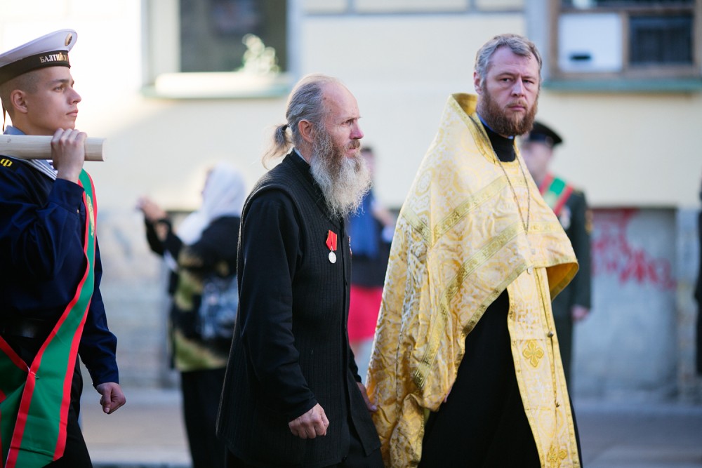 Крестный ход в Санкт-Петербурге в год 300-летия Александро-Невской лавры. Фото: Егор Столпов