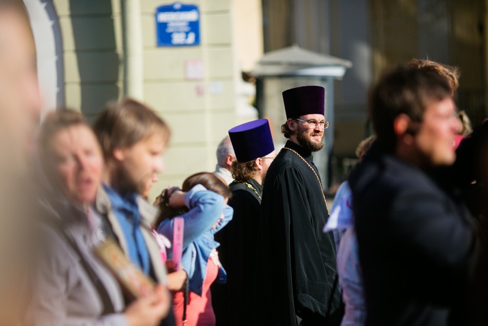 Крестный ход в Санкт-Петербурге в год 300-летия Александро-Невской лавры. Фото: Егор Столпов