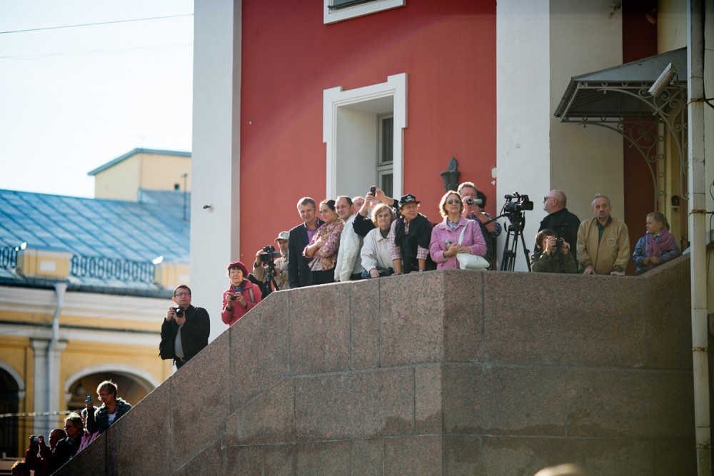 Крестный ход в Санкт-Петербурге в год 300-летия Александро-Невской лавры.  Фото: Егор Столпов