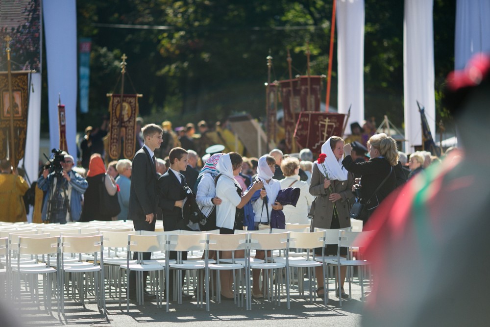 Крестный ход в Санкт-Петербурге в год 300-летия Александро-Невской лавры. Фото: Егор Столпов