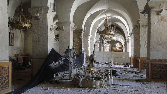 Внутри мечети в Алеппо, 10 марта 2013. Фото: Mahmoud Hassano | Reuters