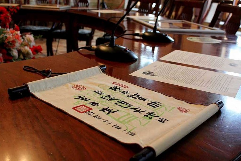 Христианская каллиграфическая надпись в традиционном китайском стиле. Тайвань