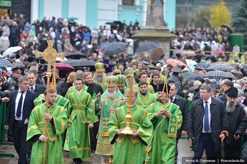 Анатолий Горяинов. Птенцы и паломники гнезда Сергиева.  Фото: Анатолий Горяинов / Православие.Ru