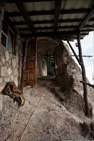 Пещерный монастырь Шулдан в Крыму. Фото: С. Анашкевич