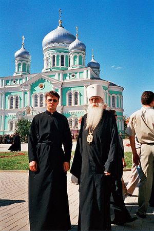 В Серафимо-Дивеевском монастыре. 2003 г.